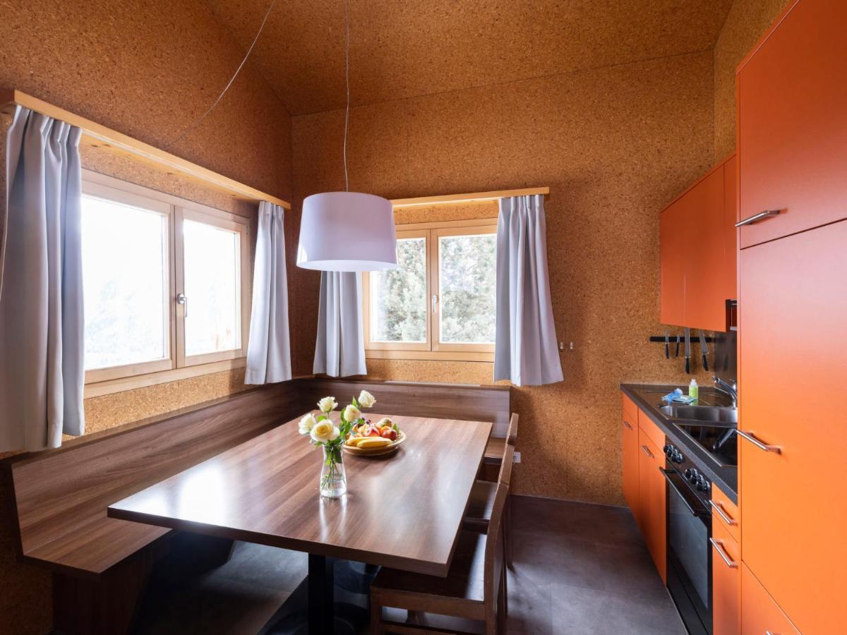 Holiday Home Komfort Aclas Maiensaess Resort-1 By Interhome Urmein Ngoại thất bức ảnh